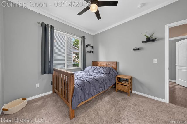 322 Hidden River E, Holly Township, MI 48442