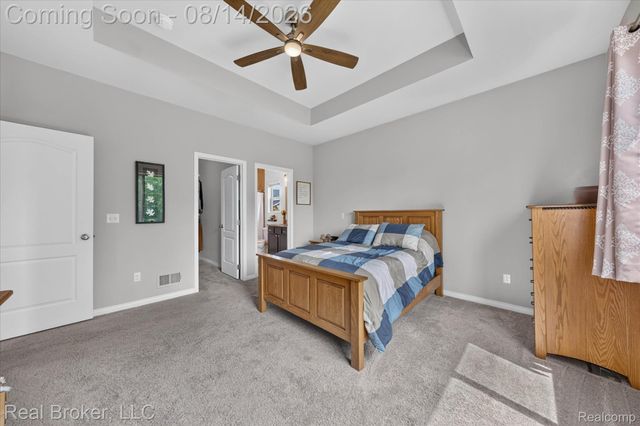 322 Hidden River E, Holly Township, MI 48442