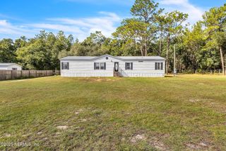 141 CHEROKEE Drive, Interlachen, FL 32148