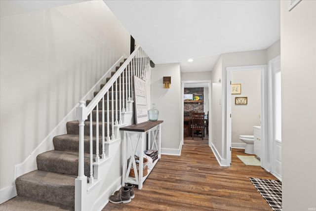 5266 Landview Drive, Newburgh, IN 47630
