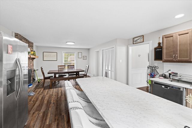 5266 Landview Drive, Newburgh, IN 47630