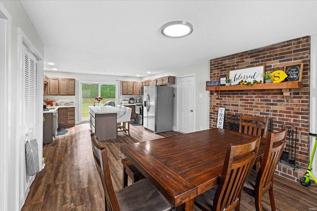5266 Landview Drive, Newburgh, IN 47630