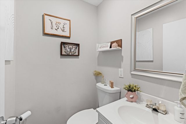 5266 Landview Drive, Newburgh, IN 47630