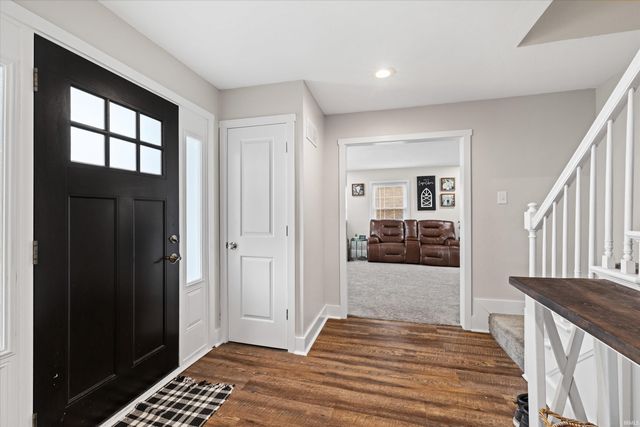5266 Landview Drive, Newburgh, IN 47630