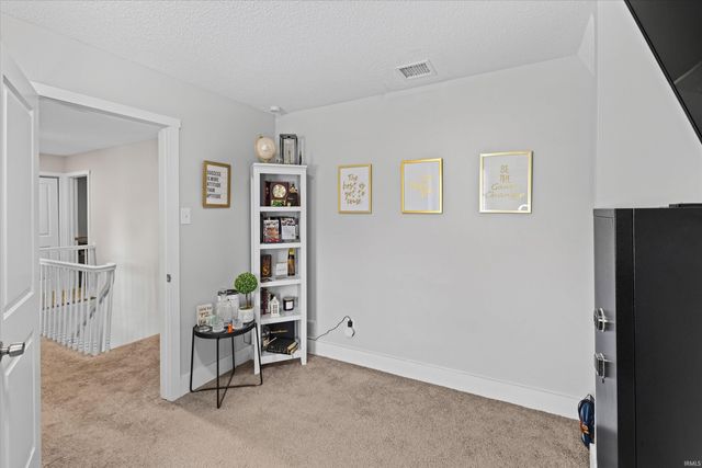 5266 Landview Drive, Newburgh, IN 47630