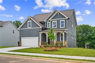 654 Grand Wehunt Drive, Hoschton, GA 30548