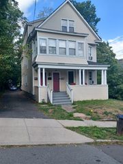 37 Fairfield Street 3rd Floor, New Haven, CT 06515