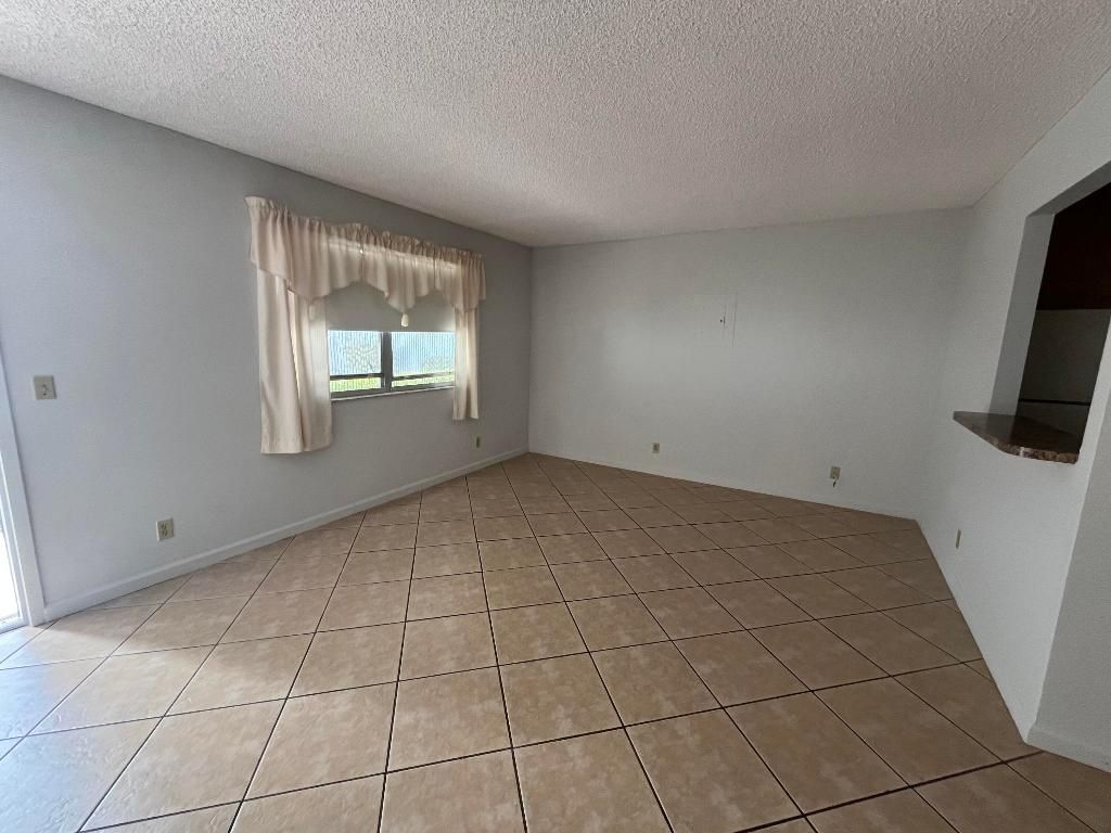 Image 10 of property listing at 206 Valencia I, Delray Beach, FL 33446