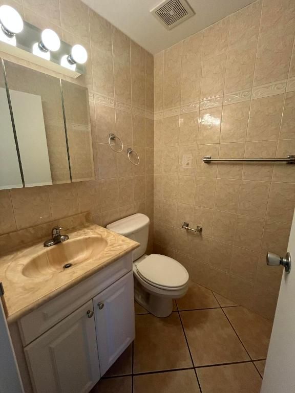 Image 12 of property listing at 206 Valencia I, Delray Beach, FL 33446