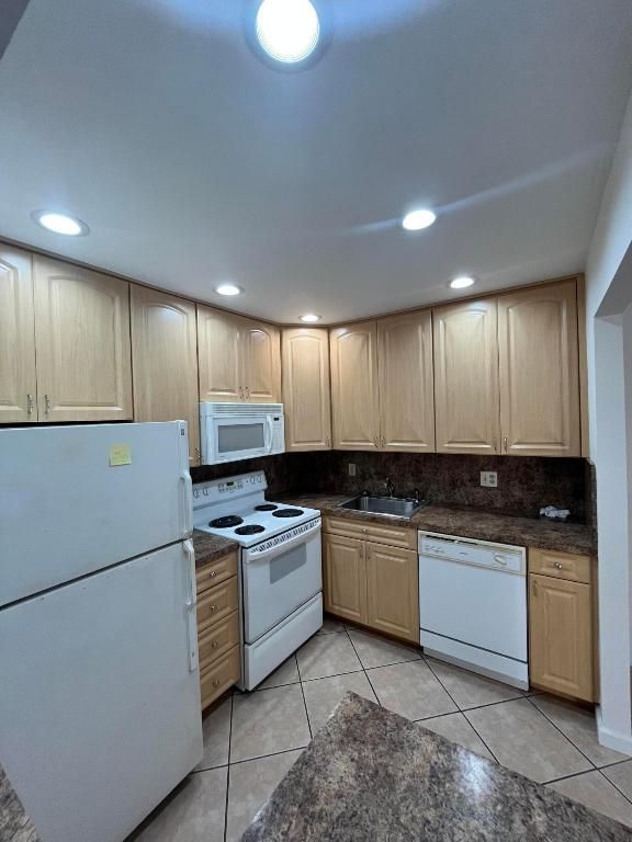 Image 7 of property listing at 206 Valencia I, Delray Beach, FL 33446