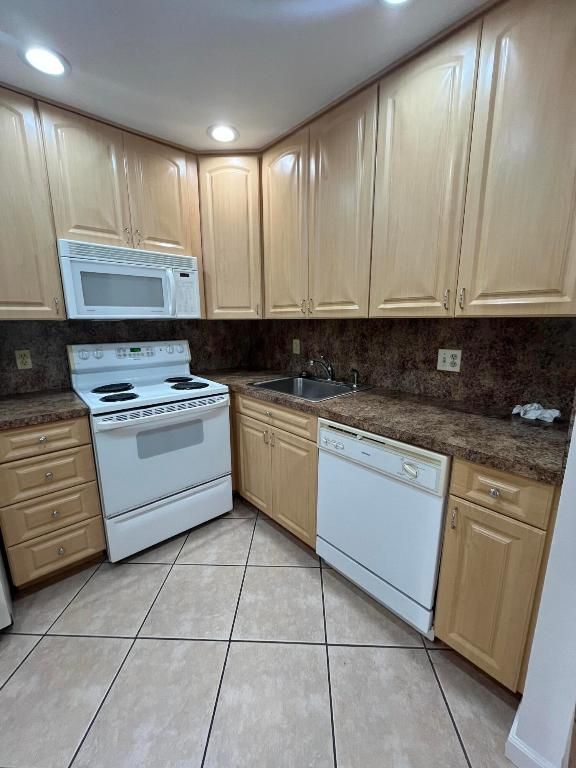 Image 8 of property listing at 206 Valencia I, Delray Beach, FL 33446