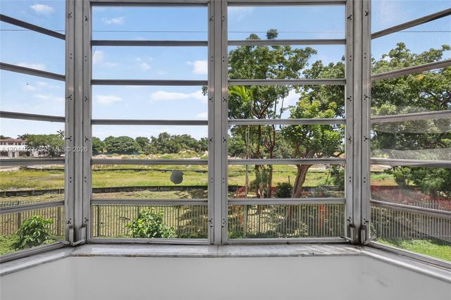 1501 NE 191st Street C203, Miami, FL 33179