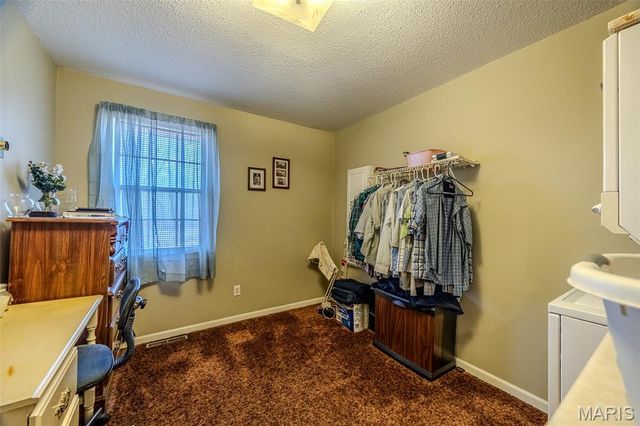 2893 State Road V, Linn Creek, MO 65052