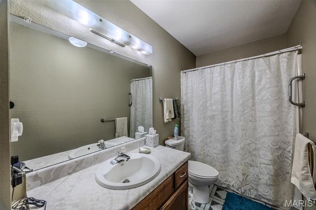 2893 State Road V, Linn Creek, MO 65052