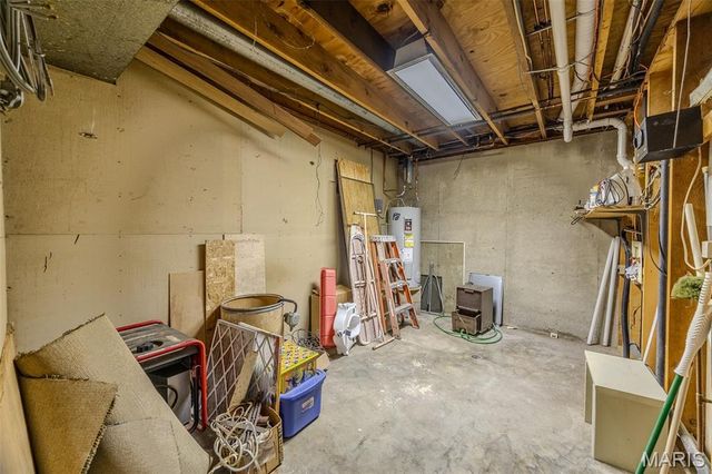 2893 State Road V, Linn Creek, MO 65052