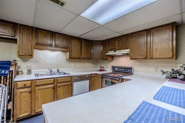 2893 State Road V, Linn Creek, MO 65052