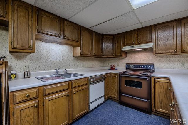 2893 State Road V, Linn Creek, MO 65052