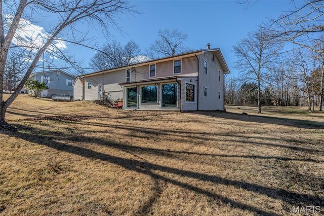 2893 State Road V, Linn Creek, MO 65052