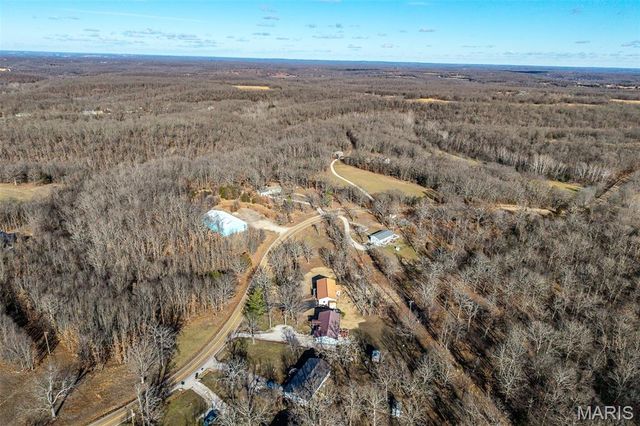 2893 State Road V, Linn Creek, MO 65052