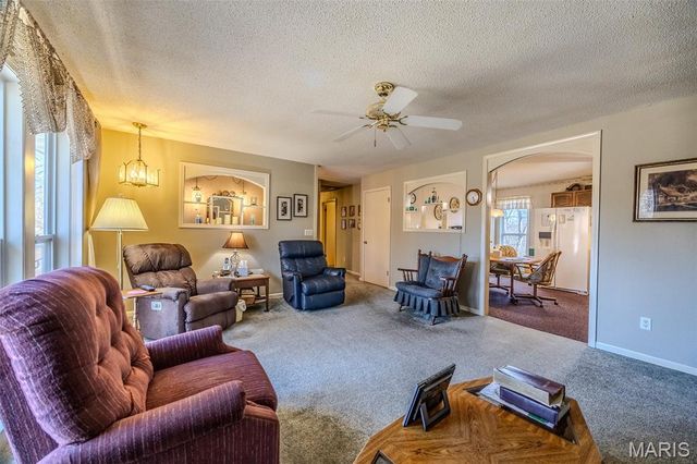 2893 State Road V, Linn Creek, MO 65052