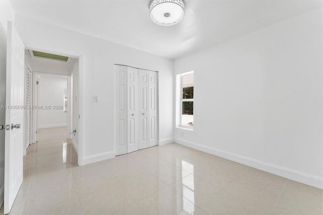 300 SW 11th Ct, Fort Lauderdale, FL 33315