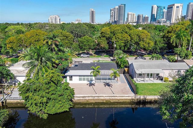 300 SW 11th Ct, Fort Lauderdale, FL 33315