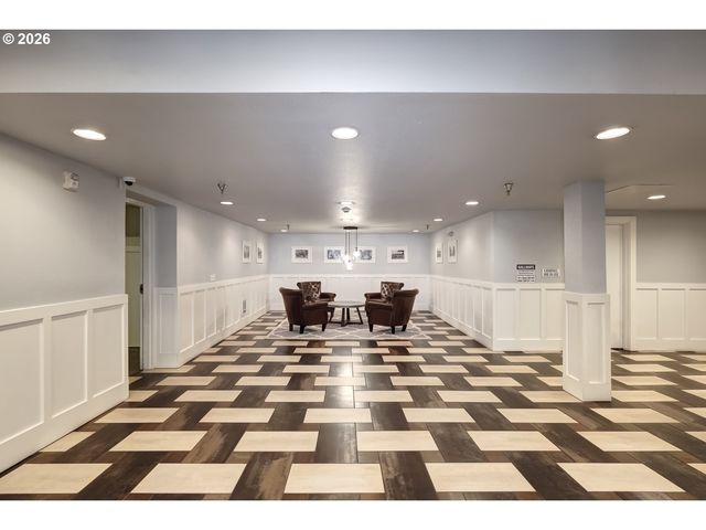 1829 Nw LOVEJOY St 103, Portland, OR 97209