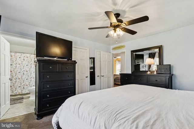 8174 BLACK WALNUT RUN RD, Rhoadesville, VA 22542