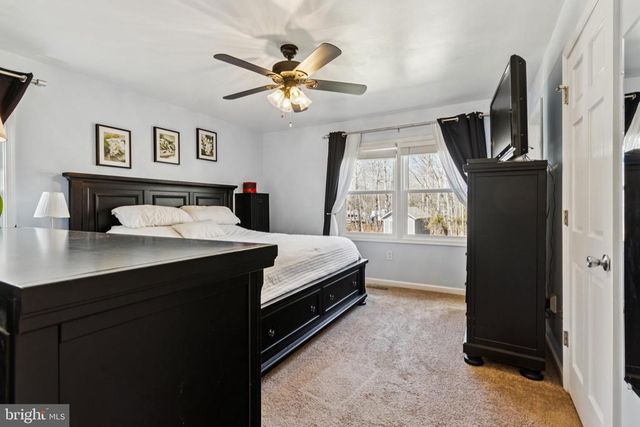 8174 BLACK WALNUT RUN RD, Rhoadesville, VA 22542