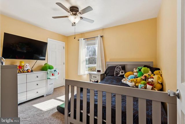 8174 BLACK WALNUT RUN RD, Rhoadesville, VA 22542