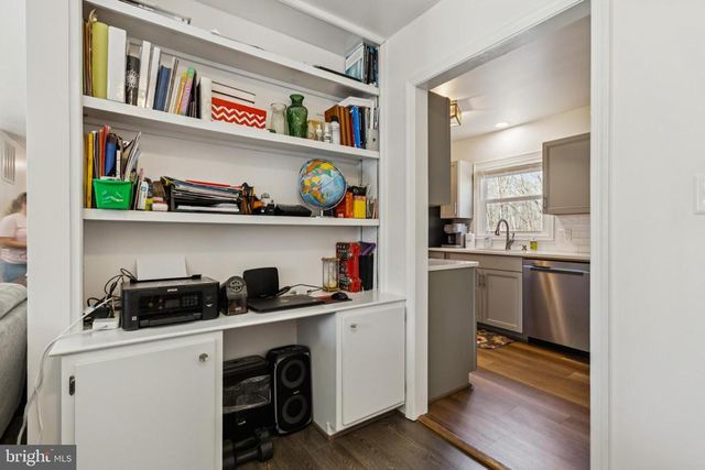 8174 BLACK WALNUT RUN RD, Rhoadesville, VA 22542