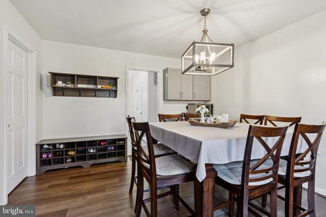 8174 BLACK WALNUT RUN RD, Rhoadesville, VA 22542