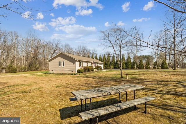 8174 BLACK WALNUT RUN RD, Rhoadesville, VA 22542