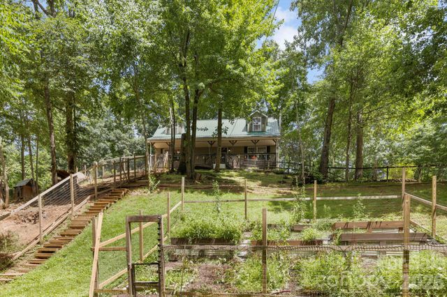 46 Michele Lane, Leicester, NC 28748