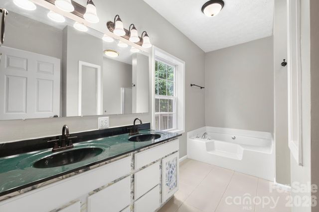 46 Michele Lane, Leicester, NC 28748