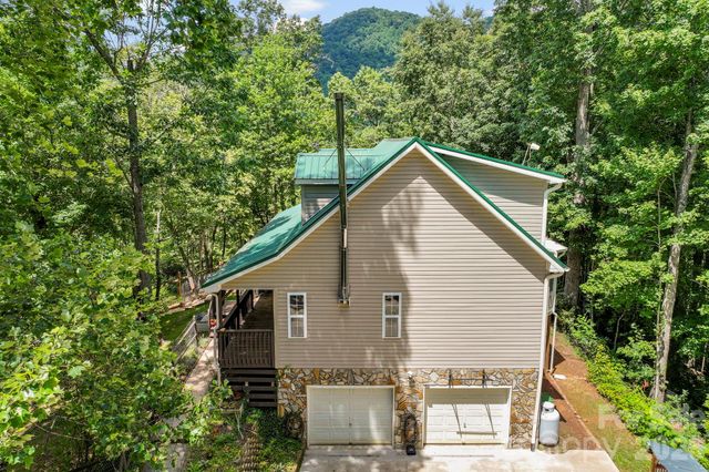 46 Michele Lane, Leicester, NC 28748