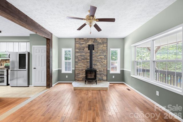 46 Michele Lane, Leicester, NC 28748