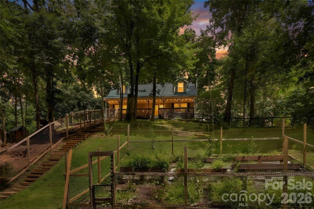 46 Michele Lane, Leicester, NC 28748