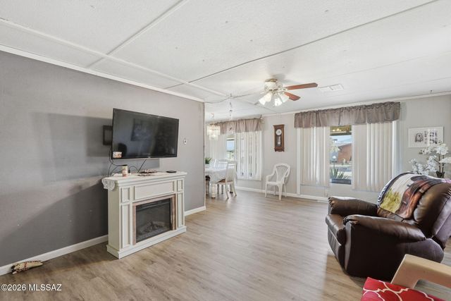 142 W Aliso Drive, Green Valley, AZ 85614