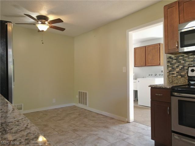 820 Peach Boulevard, Willoughby, OH 44094