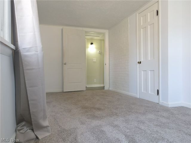 820 Peach Boulevard, Willoughby, OH 44094