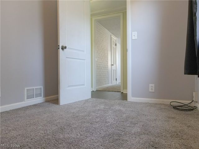 820 Peach Boulevard, Willoughby, OH 44094