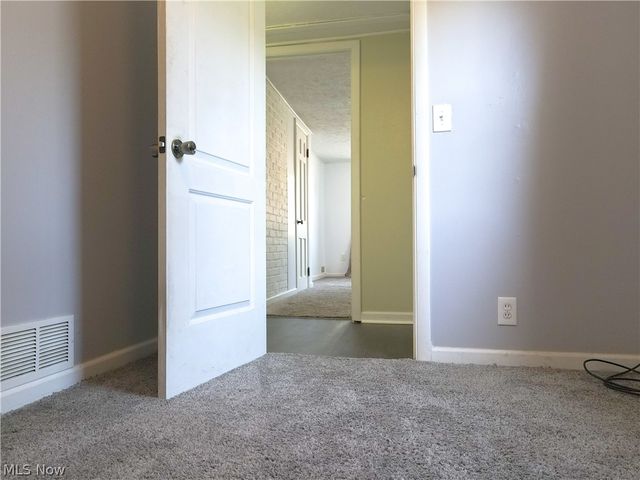 820 Peach Boulevard, Willoughby, OH 44094