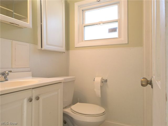 820 Peach Boulevard, Willoughby, OH 44094
