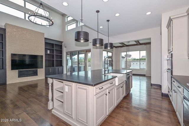 9769 W WIZARD Lane, Peoria, AZ 85383