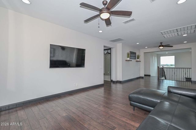 9769 W WIZARD Lane, Peoria, AZ 85383