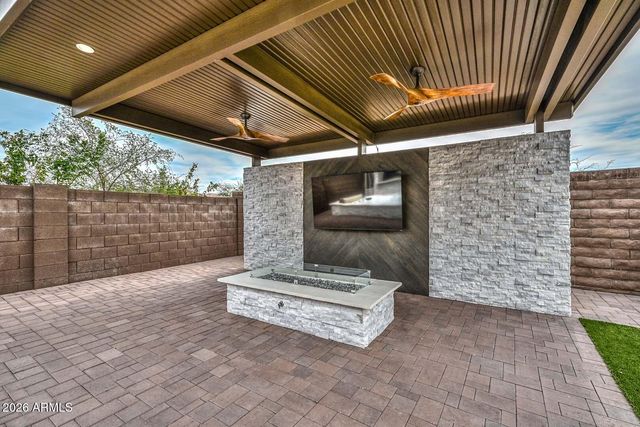 9769 W WIZARD Lane, Peoria, AZ 85383