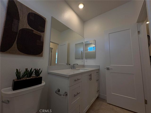 2211 W Orange Avenue 21, Anaheim, CA 92804