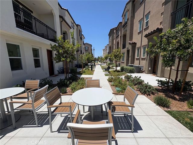 2211 W Orange Avenue 21, Anaheim, CA 92804