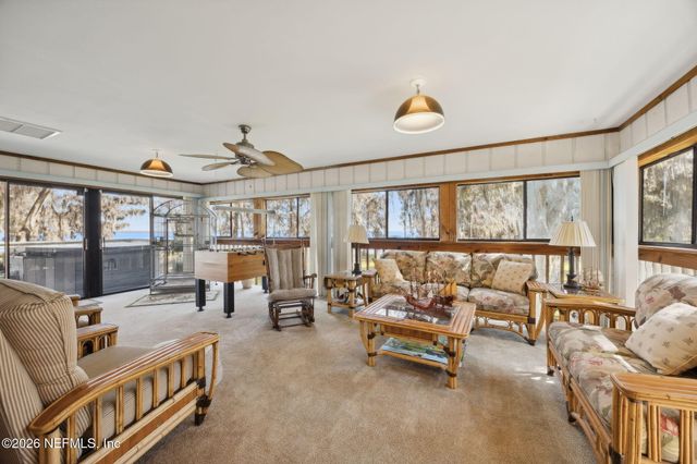 213 E CHAR Lane, Crescent City, FL 32112